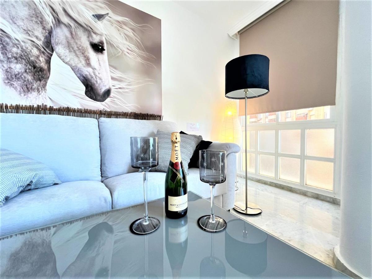 Rentcostadelsol Malagueta Arenal 马拉加 外观 照片